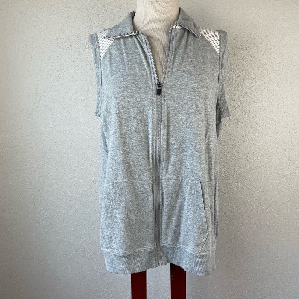 Fabletics Sleeveless Full Zip Athletic Tip Size XL EUC